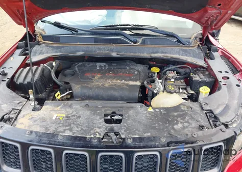 2018 Jeep Compass Trailhawk 4X4 из США, поврежденный, VIN 3C4NJDDB2JT419428